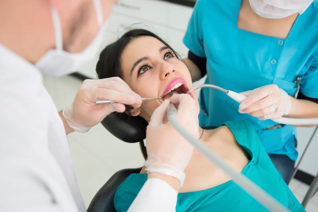 Qué precio tiene una endodoncia en Panamá (1)