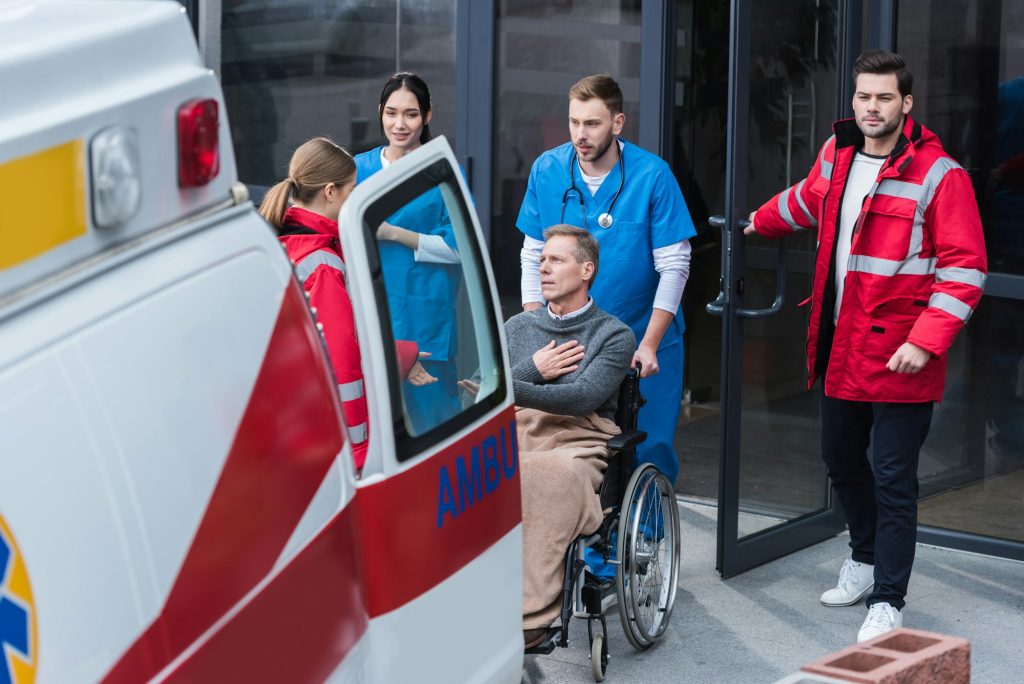 Qué síntomas tiene la pancreatitis
